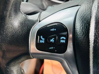 Ford Fiesta 1.0T EcoBoost Zetec Powershift Euro 6 5dr