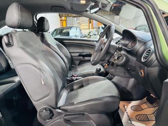 Vauxhall Corsa 1.4i 16v Design 3dr (a/c)