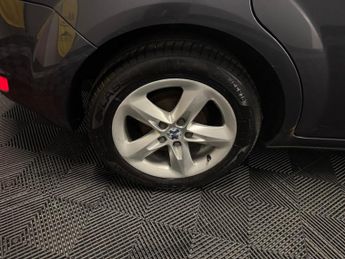 Ford Focus 1.6 Zetec 5dr