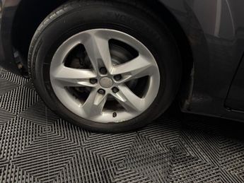 Ford Focus 1.6 Zetec 5dr