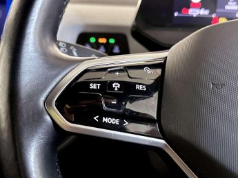 Volkswagen ID.3 Pure Performance 45kWh Style Hatchback 5dr Electric Auto (150 ps