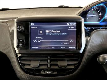 Peugeot 2008 1.2 PureTech Allure SUV 5dr Petrol Manual Euro 6 (s/s) (110 ps)