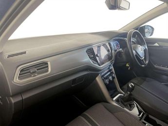 Volkswagen T-Roc 1.0 TSI Design SUV 5dr Petrol Manual Euro 6 (s/s) (110 ps)
