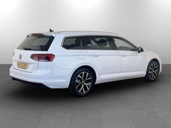 Volkswagen Passat 2.0 TDI EVO SEL Estate 5dr Diesel DSG Euro 6 (s/s) (150 ps)