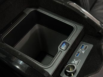 Land Rover Range Rover 3.0 TD V6 Vogue SE SUV 5dr Diesel Auto 4WD Euro 6 (s/s) (258 ps)