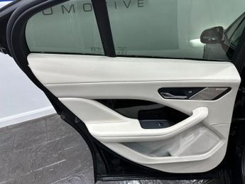 Jaguar I-PACE 400 90kWh SE Auto 4WD 5dr