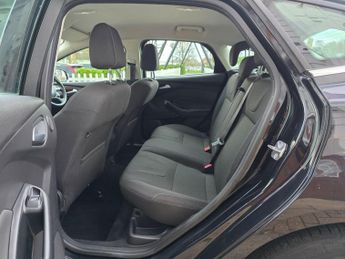 Ford Focus 1.6 Titanium Navigator Powershift Euro 5 5dr