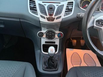 Ford Fiesta 1.25 Zetec 5dr