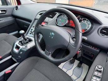 Peugeot 5008 2.0 HDi Allure Euro 5 5dr