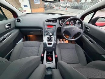 Peugeot 5008 2.0 HDi Allure Euro 5 5dr
