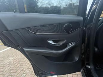 Mercedes-Benz GLC 2.1 GLC220d AMG Line Coupe G-Tronic 4MATIC Euro 6 (s/s) 5dr