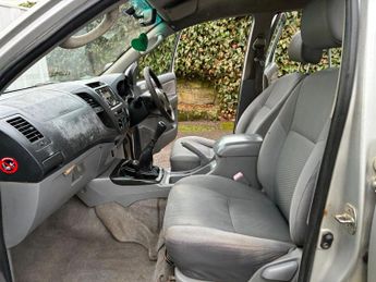 Toyota Hilux 2.5 D-4D HL2 4WD 4dr