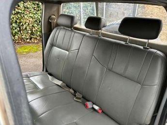Toyota Hilux 2.5 D-4D HL2 4WD 4dr