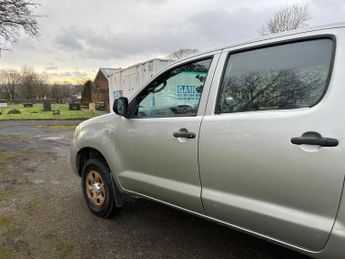 Toyota Hilux 2.5 D-4D HL2 4WD 4dr
