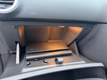 Vauxhall Corsa 1.4i 16v SE Hatchback 5dr Petrol Automatic (a/c) (138 g/km, 99 b