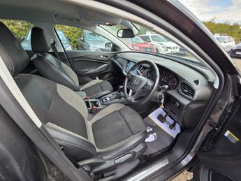 Vauxhall Grandland X 1.5 Turbo D BlueInjection Sport Nav Auto Euro 6 (s/s) 5dr