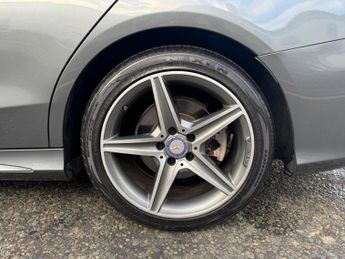 Mercedes-Benz C Class 2.1 C220d AMG Line G-Tronic+ Euro 6 (s/s) 4dr