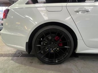 Audi A6 Avant 2.0 TDI ultra Black Edition S Tronic Euro 6 (s/s) 5dr