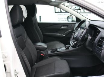 Nissan Qashqai 1.3 DIG-T MHEV N-Connecta XTRON Euro 6 (s/s) 5dr