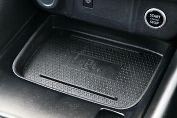 Nissan Qashqai 1.3 DIG-T MHEV N-Connecta XTRON Euro 6 (s/s) 5dr