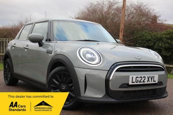 MINI Hatch 1.5 Cooper Classic Steptronic Euro 6 (s/s) 5dr