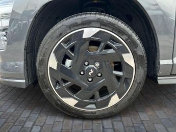 Hyundai Kona 65kWh N-Line S 5dr Automatic