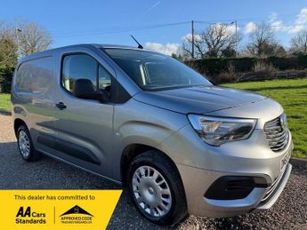 Vauxhall Combo 1.5 Turbo D 2000 Sportive L1 H1 Euro 6 (s/s) 4dr
