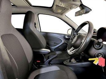 Smart forfour 17.6kWh Premium Hatchback 5dr Electric Auto (22kW Charger) (82 p