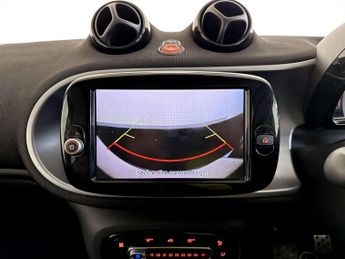 Smart forfour 17.6kWh Premium Hatchback 5dr Electric Auto (22kW Charger) (82 p