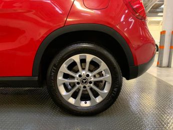 Mercedes-Benz GLA 1.6 GLA200 SE 7G-DCT Euro 6 (s/s) 5dr