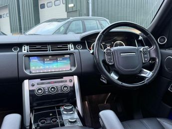 Land Rover Range Rover 3.0 TD V6 Vogue Auto 4WD Euro 6 (s/s) 5dr