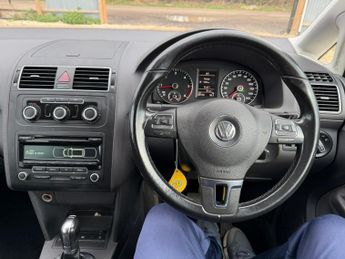 Volkswagen Touran 1.6 TDI SE DSG Euro 5 5dr