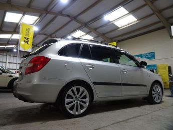 Skoda Fabia 1.4 TSI vRS DSG Euro 5 5dr