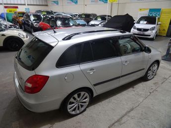 Skoda Fabia 1.4 TSI vRS DSG Euro 5 5dr