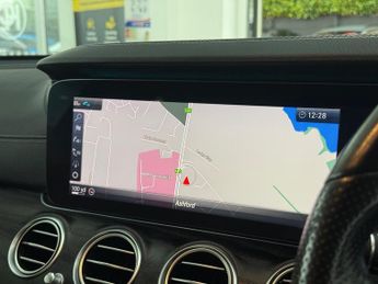 Mercedes-Benz E Class 2.0 E300de 13.5kWh AMG Line (Premium) G-Tronic+ Euro 6 (s/s) 4dr