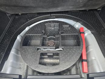 MG MG5 61.1kWh Excite Long Range Auto 5dr