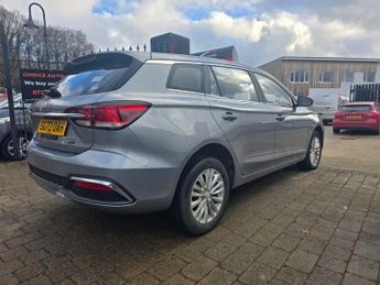 MG MG5 61.1kWh Excite Long Range Auto 5dr