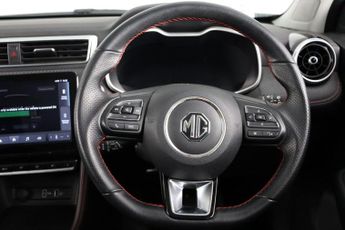 MG MG ZS 72.6kWh SE Long Range Auto 5dr