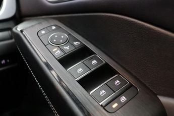 Nissan Qashqai 1.3 DIG-T MHEV Tekna XTRON Euro 6 (s/s) 5dr