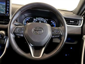 Toyota RAV4 2.5 VVT 18.1kWh Dynamic SUV 5dr Petrol Plug-in Hybrid CVT 4WD Eu