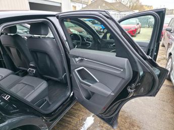 Audi Q3 1.5 TFSI CoD 35 Edition 1 Sportback S Tronic Euro 6 (s/s) 5dr