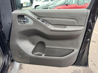 Nissan Navara 3.0 dCi V6 Outlaw Auto 4WD Euro 5 4dr