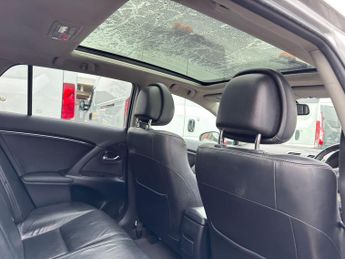 Toyota Avensis 2.2 D-CAT T Spirit Tourer Auto Euro 5 5dr