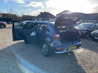 Kia Niro 1.6h GDi First Edition DCT Euro 6 (s/s) 5dr