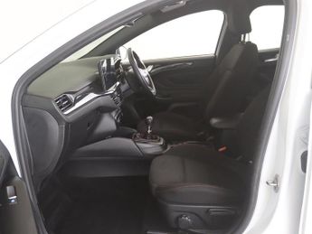 Ford Focus 1.0T EcoBoost ST-Line Euro 6 (s/s) 5dr