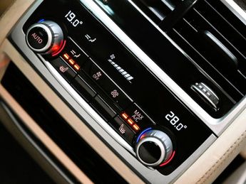 BMW 7 SERIES 3.0 740d M Sport Saloon 4dr Diesel Auto xDrive Euro 6 (s/s) (320