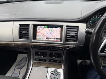 Jaguar XF 3.0d V6 R-Sport Auto Euro 5 (s/s) 4dr