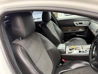 Jaguar XF 3.0d V6 R-Sport Auto Euro 5 (s/s) 4dr