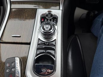 Jaguar XF 3.0d V6 R-Sport Auto Euro 5 (s/s) 4dr