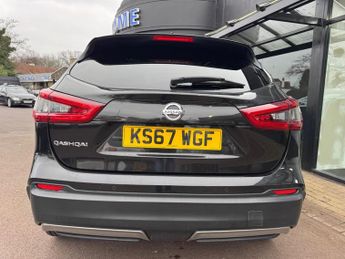 Nissan Qashqai 1.2 DIG-T N-Connecta XTRON Euro 6 (s/s) 5dr